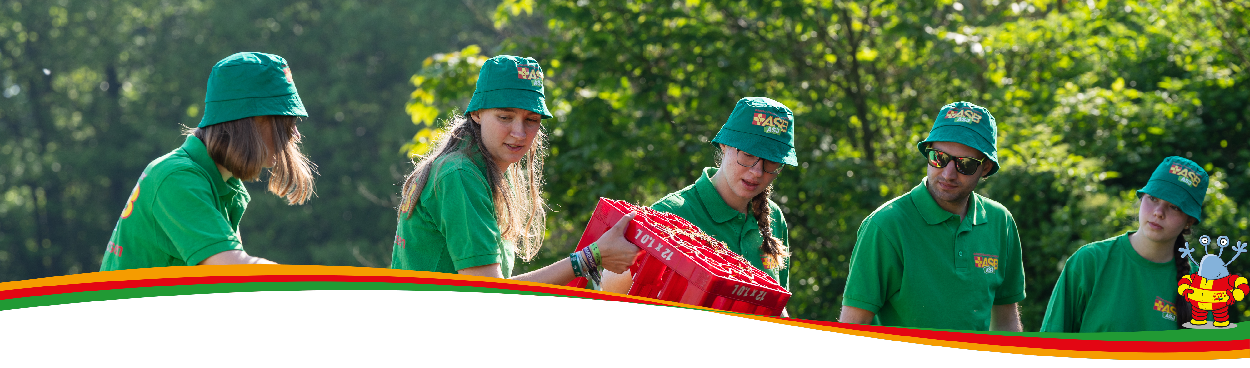 Header Kistenstapeln grün.png Header Kistenstapeln grün mit XÜ.png